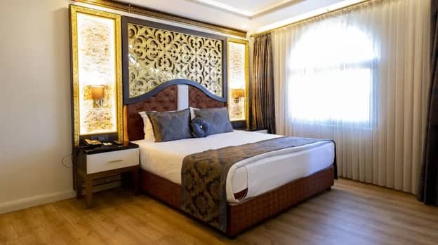 DELUXE TEK BÜYÜK YATAKLI JAKUZİLİ